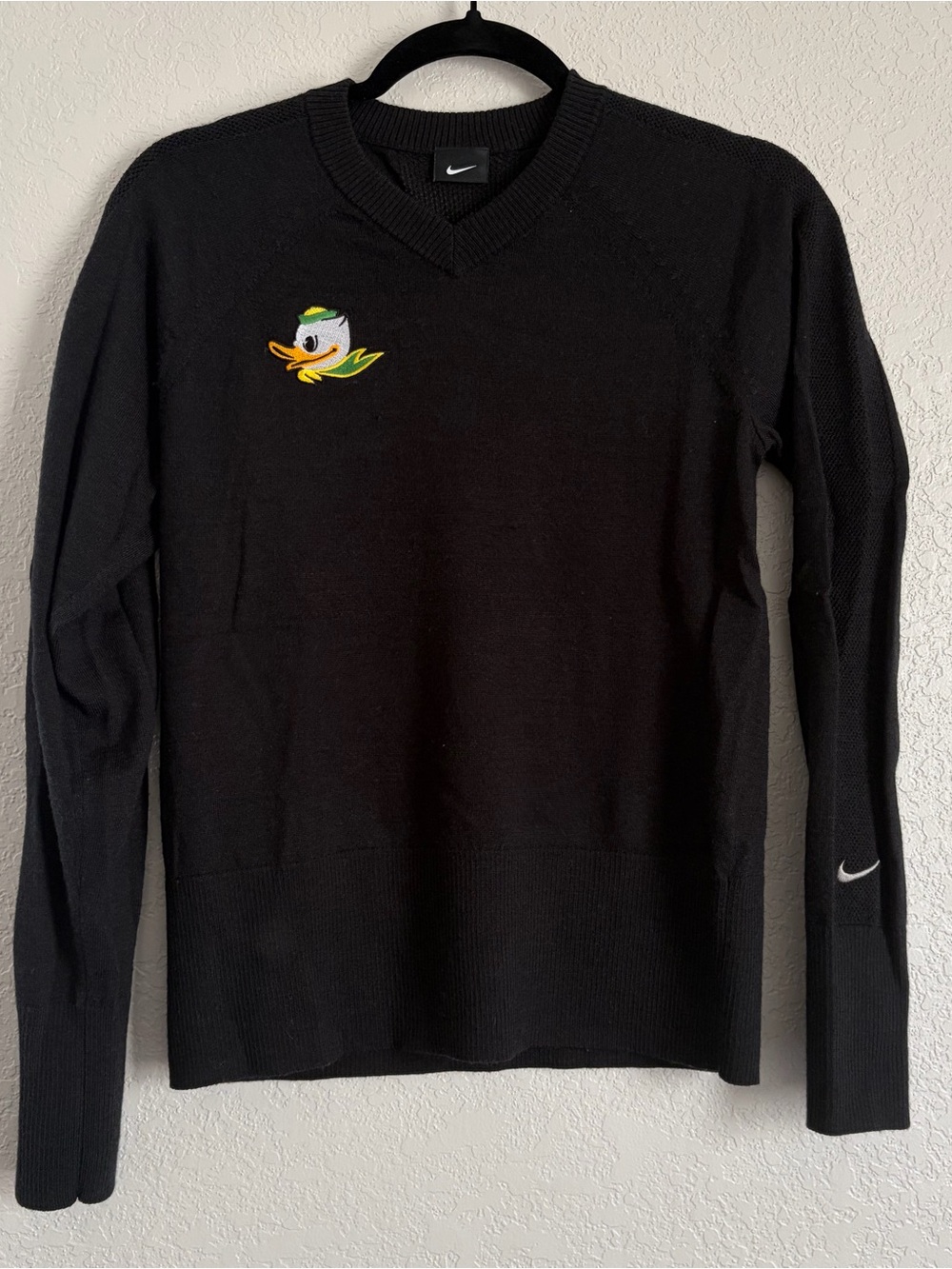 Nike Oregon Ducks Women's SZ Small Black Waffle Knit Long Sleeve V-Neck Sweater